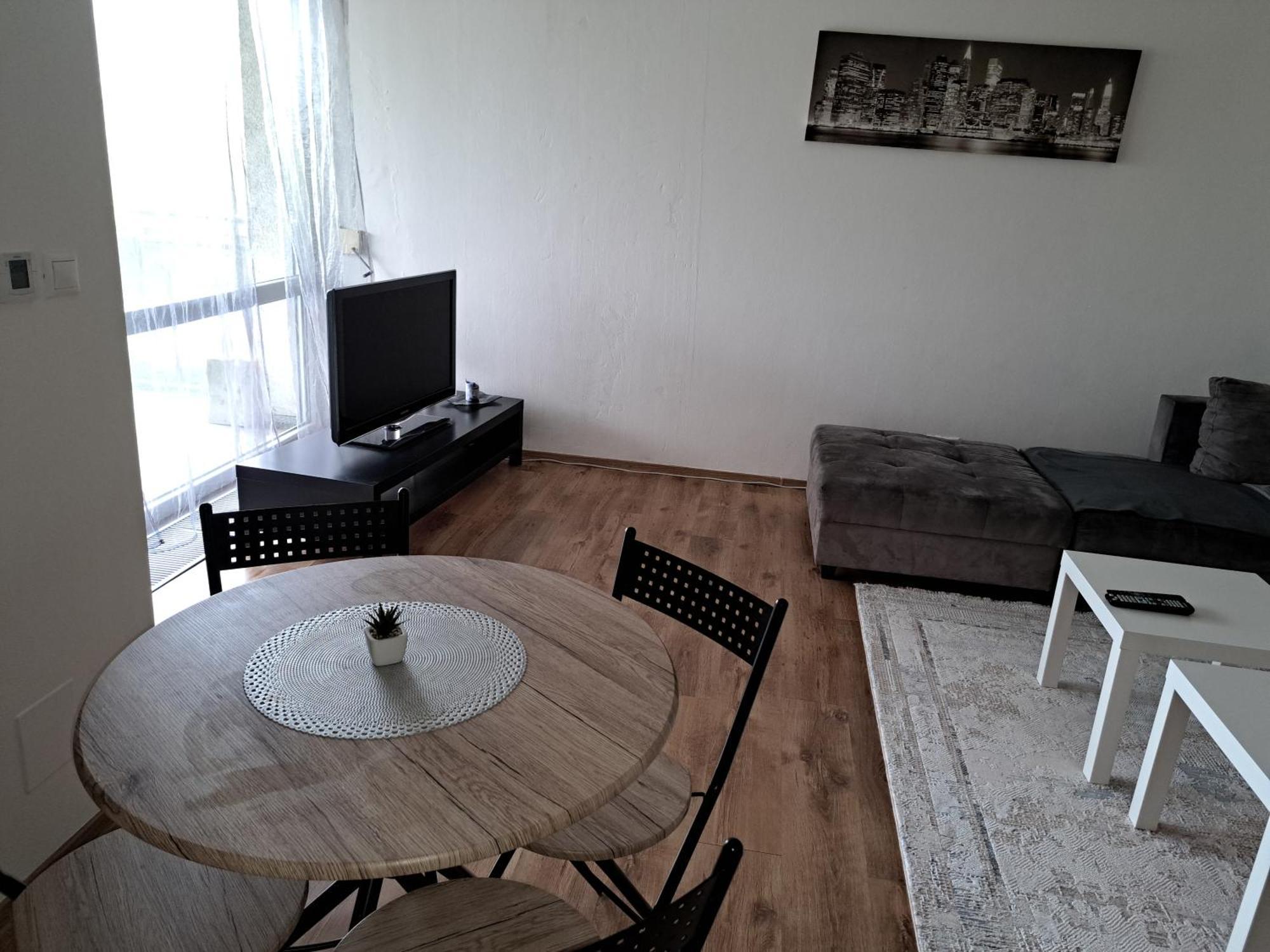 Apartman Zuzu Trenčín Екстериор снимка